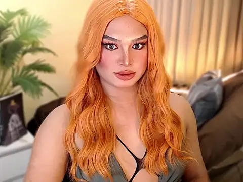 Snapshot of UrGoddess_Sofia chatting on 11-12-25, 06:30 UrGoddess Sofia online show from 11-12-25, 06:30