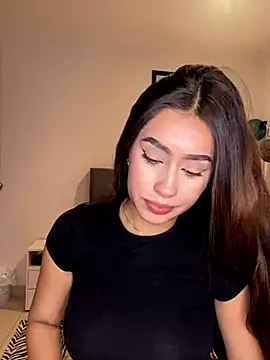 lauren clauz online show from 12-03-25, 01:13