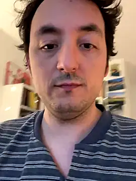 Snapshot of tinydock chatting on 11-11-25, 08:03 tinydock online show from 11-11-25, 08:03