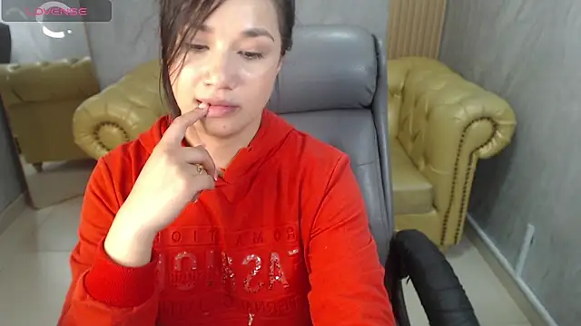 Snapshot of Violetta_jhonson_a chatting on 02-05-26, 07:51 Violetta jhonson a online show from 02-05-26, 07:51