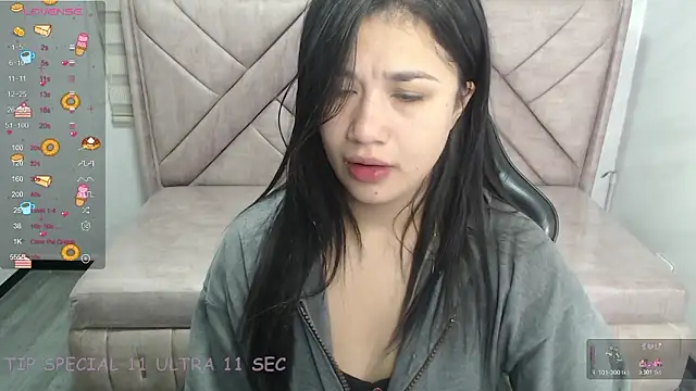 Snapshot of Violetta_jhonson_a chatting on 03-12-26, 03:45 Violetta jhonson a online show from 03-12-26, 03:45