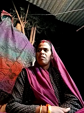 Snapshot of Neetujk chatting on 11-15-25, 03:52 Neetujk online show from 11-15-25, 03:52