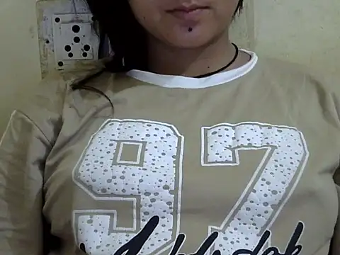 Anika Singh online show from 05-13-26, 04:10