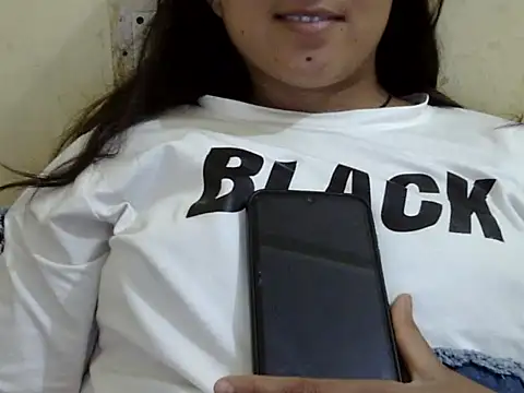 Anika Singh online show from 05-13-26, 04:15