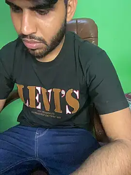 hotyyyyjonny online show from 06-01-26, 03:47