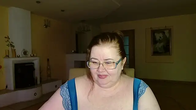 Snapshot of Natali-Gucci chatting on 05-05-26, 03:31 Natali-Gucci online show from 05-05-26, 03:31