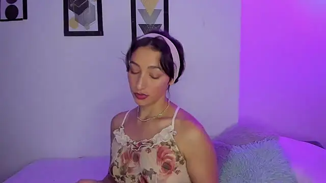 kirakay1 online show from 11-13-25, 02:32