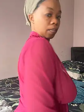 Snapshot of PeachesMichelle chatting on 03-16-26, 11:47 PeachesMichelle online show from 03-16-26, 11:47