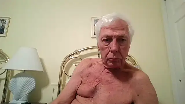 Snapshot of capttp chatting on 05-12-26, 01:58 capttp online show from 05-12-26, 01:58