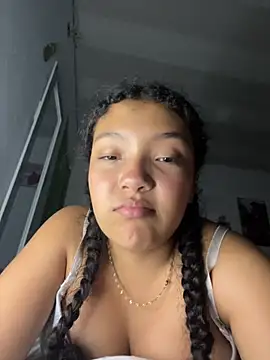 PetiteKattia online show from 02-07-26, 04:38