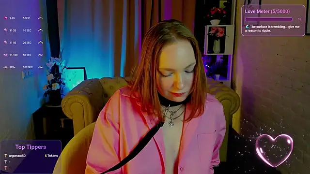 Elizabeth Walson online show from 11-22-25, 09:36