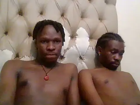 Snapshot of Tyrod30 chatting on 12-02-25, 09:58 Tyrod30 online show from 12-02-25, 09:58