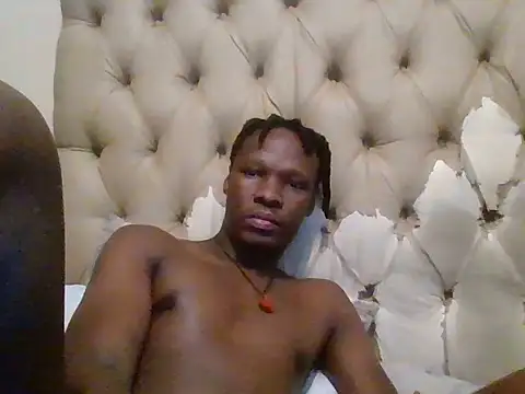 Snapshot of Tyrod30 chatting on 12-05-25, 03:20 Tyrod30 online show from 12-05-25, 03:20