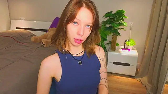 LilyPoetry  online show from 12-14-25, 11:26