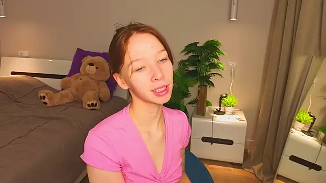 LilyPoetry  online show from 12-15-25, 11:25