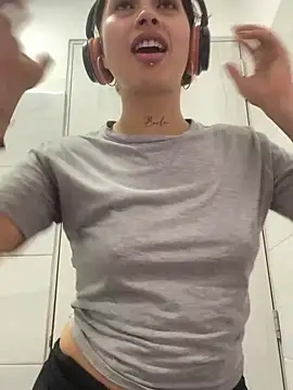 Dreana online show from 01-15-26, 02:54