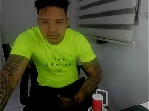 master leather online show from 03-25-26, 01:39