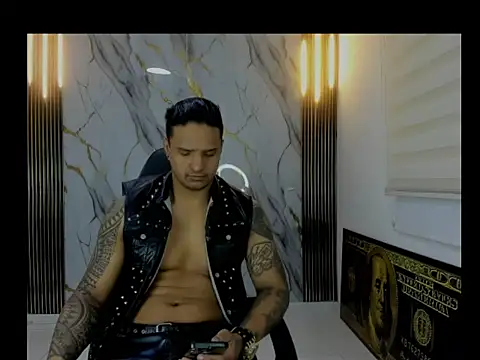 master leather online show from 04-16-26, 09:39