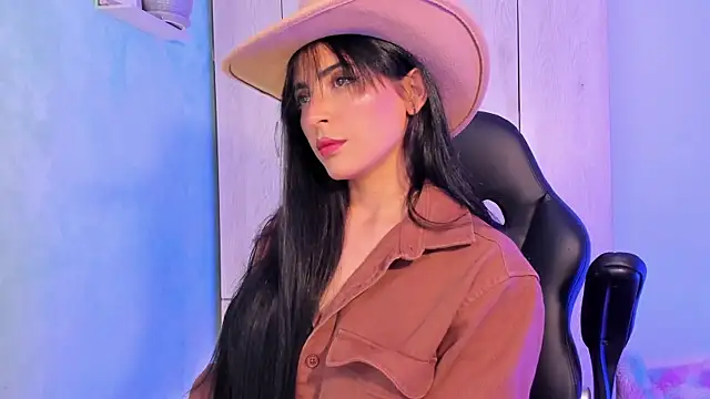 Cristal Cerati  online show from 02-10-26, 08:13