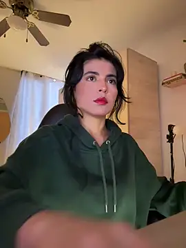 Snapshot of Cristal_Cerati_ chatting on 04-22-26, 10:33 Cristal Cerati online show from 04-22-26, 10:33