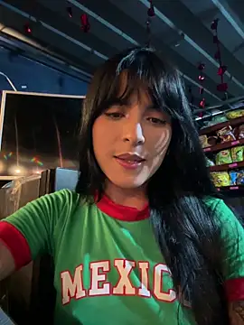 Cristal Cerati  online show from 06-12-26, 01:48