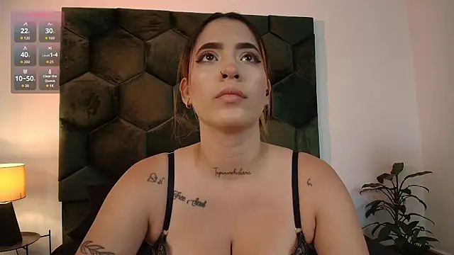 StephanieMadison online show from 12-15-25, 09:41