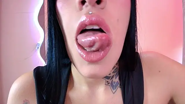 Snapshot of catte_jensen chatting on 11-23-25, 07:46 catte jensen online show from 11-23-25, 07:46