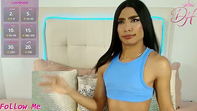 Daphne Hills online show from 04-16-26, 05:47