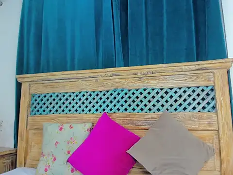 Chelsea Russell01 online show from 12-05-25, 02:42