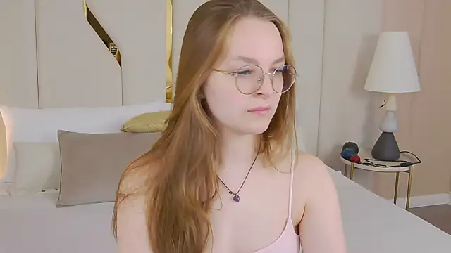 MadisonSmitt online show from 06-21-26, 05:10