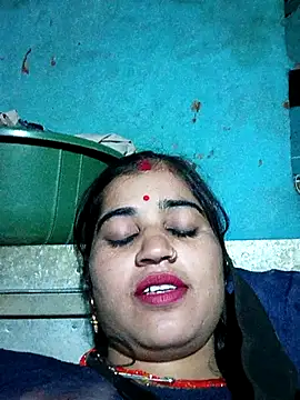 Snapshot of Hot_kamla chatting on 11-17-25, 02:01 Hot kamla online show from 11-17-25, 02:01