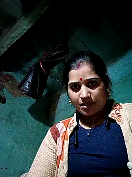 Snapshot of Hot_kamla chatting on 11-25-25, 06:02 Hot kamla online show from 11-25-25, 06:02