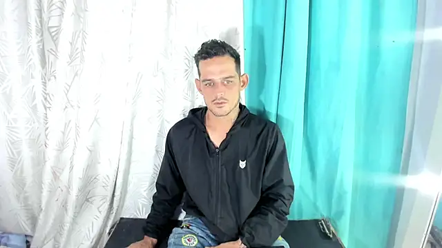 Snapshot of Sexybigjefffx chatting on 11-30-25, 10:47 Sexybigjefffx online show from 11-30-25, 10:47