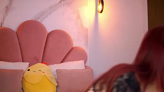 Snapshot of Scarlett_Veyra chatting on 12-23-25, 07:06 Scarlett Veyra online show from 12-23-25, 07:06