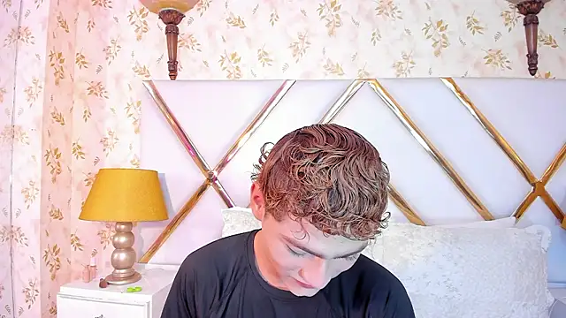 JacobRusso online show from 02-12-26, 04:07