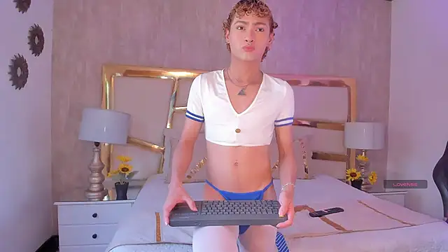 JacobRusso online show from 06-19-26, 02:21