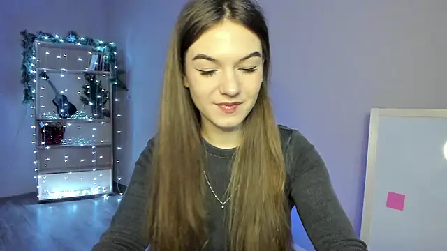 Snapshot of luna_lust_212 chatting on 12-18-25, 04:29 luna lust 212 online show from 12-18-25, 04:29