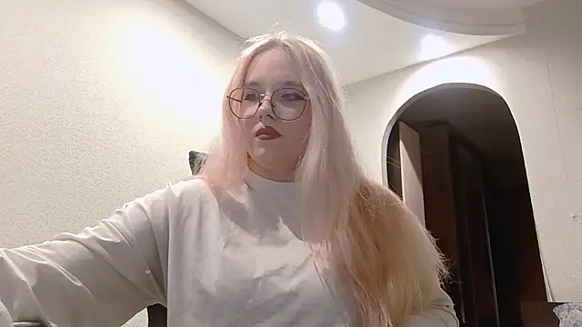 Snapshot of ArletteHals chatting on 11-12-25, 01:55 ArletteHals online show from 11-12-25, 01:55