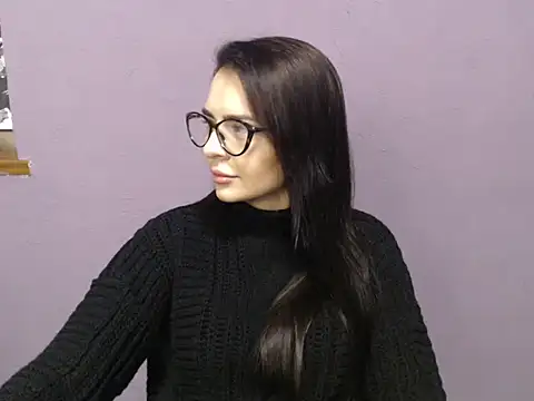 Snapshot of divina_kira chatting on 11-25-25, 08:03 divina kira online show from 11-25-25, 08:03