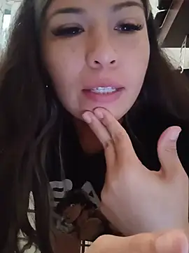 LatinaCalienteMilf online show from 07-04-26, 01:50