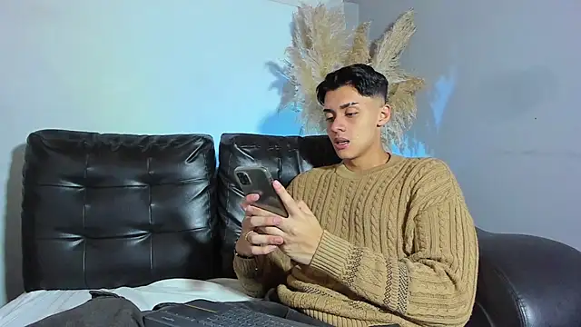 ZeusBrant online show from 04-18-26, 01:37