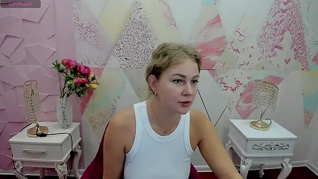 Lizy frau2 online show from 11-13-25, 10:36