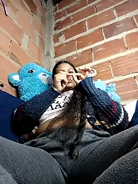 Snapshot of Sweet_Milk03 chatting on 11-28-25, 10:45 Sweet Milk03 online show from 11-28-25, 10:45