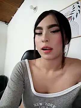 Irina Fernandez online show from 11-13-25, 07:24