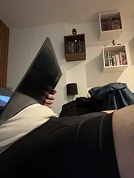 Manuelst11928 online show from 11-14-25, 04:44