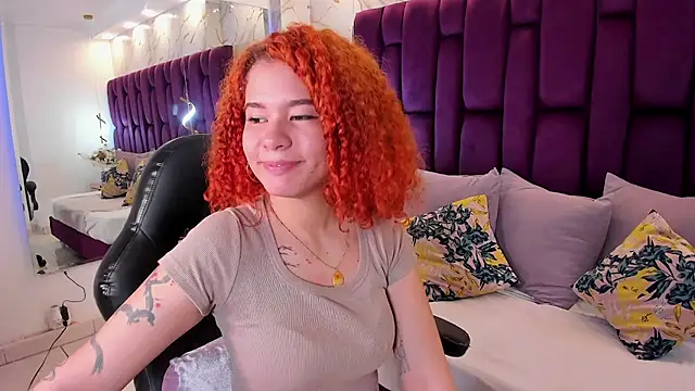 Snapshot of avrilwaynee chatting on 11-20-25, 12:05 avrilwaynee online show from 11-20-25, 12:05