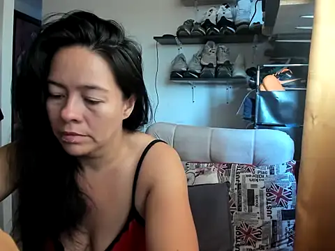 caroline 47 online show from 06-20-26, 01:36