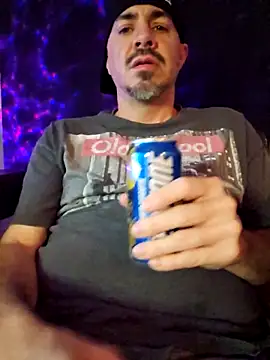 Snapshot of wilburydeznutz chatting on 11-15-25, 06:44 wilburydeznutz online show from 11-15-25, 06:44