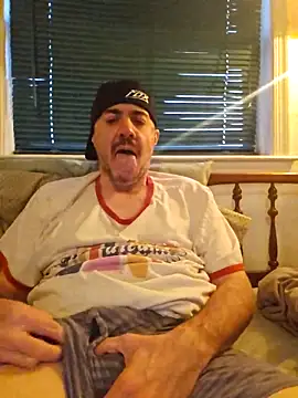 Snapshot of wilburydeznutz chatting on 12-03-25, 10:08 wilburydeznutz online show from 12-03-25, 10:08