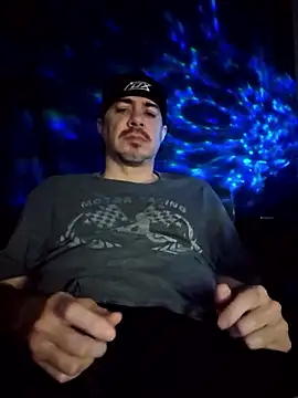 Snapshot of wilburydeznutz chatting on 01-08-26, 01:30 wilburydeznutz online show from 01-08-26, 01:30